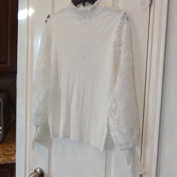 Sioni Milano Ribbed Lace Long Sleeve Mockneck Top Eggshell Size M NWT - Picture 3 of 12